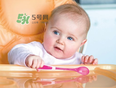 寶寶什么時(shí)候可以吃油？寶寶能吃油嗎？