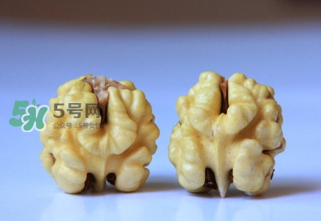 青皮核桃有毒嗎？青皮核桃怎么吃