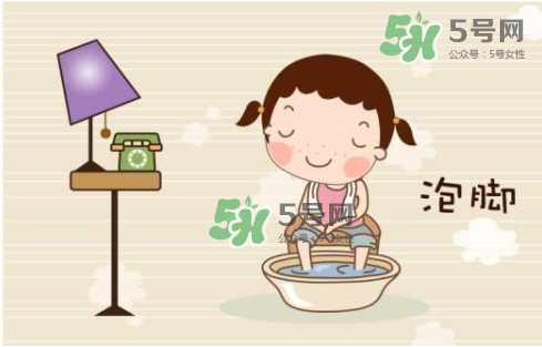 三伏天用什么泡腳最好？三伏天用什么泡腳去濕氣？