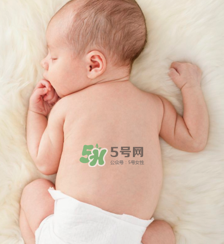 寶寶暑熱癥的癥狀 寶寶暑熱怎么辦？