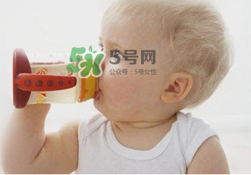 寶寶脫水怎么補水？寶寶脫水怎么辦？