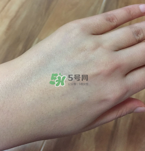 透真水光素顏霜怎么樣？透真素顏霜好用嗎？