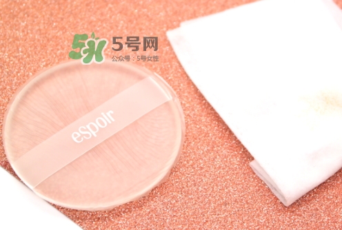 硅膠粉撲可以用散粉嗎？硅膠粉撲可以用干粉嗎？