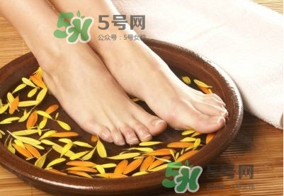 花椒水泡腳有什么功效？花椒水泡腳去濕氣嗎