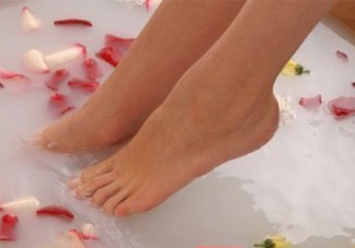 花椒水泡腳有什么功效？花椒水泡腳去濕氣嗎