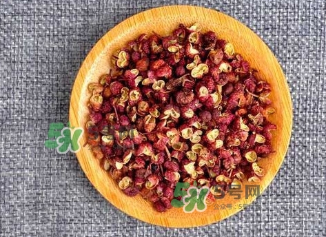 花椒水泡腳有什么功效？花椒水泡腳去濕氣嗎