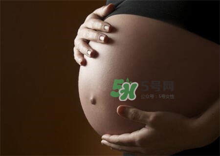 為什么胎寶寶晚上動的比較多？胎動異常的表現(xiàn)