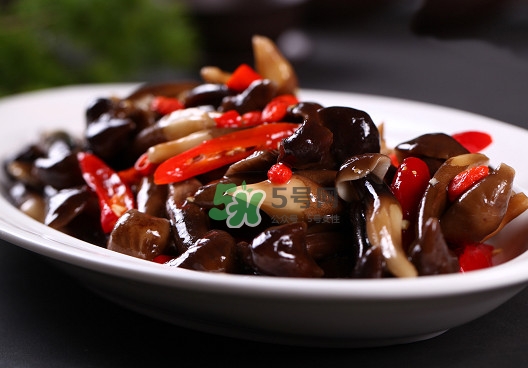 雞樅菌有毒嗎？雞樅菌不能和什么一起吃？