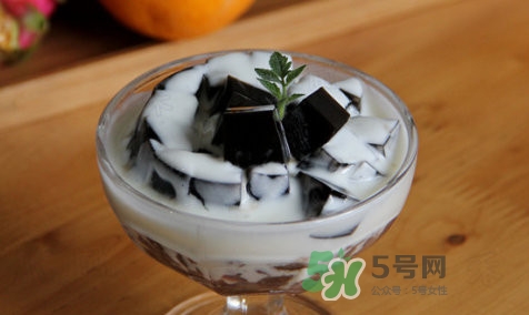 龜苓膏能帶上飛機(jī)嗎？龜苓膏能去火嗎？