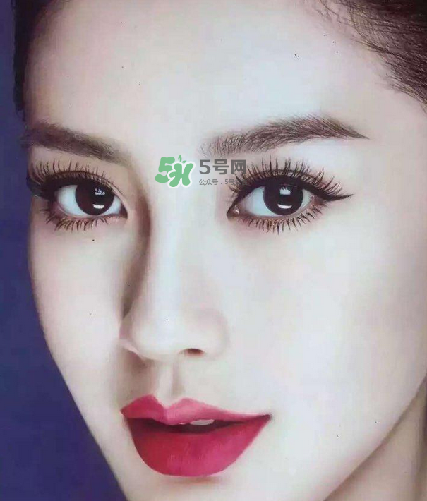 做美瞳線可以化妝嗎？紋美瞳線多久可以化妝？
