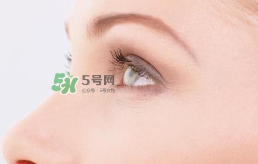 8月份可以割雙眼皮嗎？幾月份割雙眼皮最好？