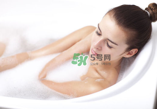 三伏天可以天天泡腳嗎？三伏天可以天天泡澡嗎？