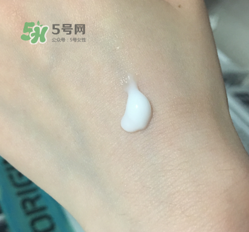 理膚泉晚安蜜怎么樣？理膚泉夜間修護(hù)乳好用嗎？