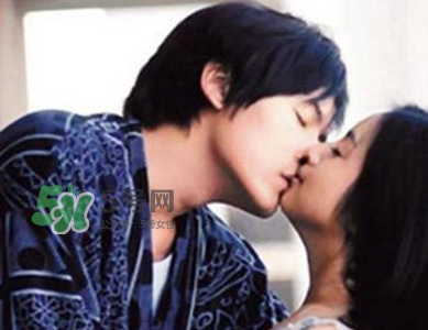 初吻怎么接吻？如何接吻不像初吻？