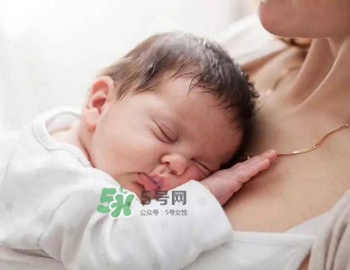 三伏天坐月子可以開窗戶嗎？夏天坐月子能開窗戶嗎？