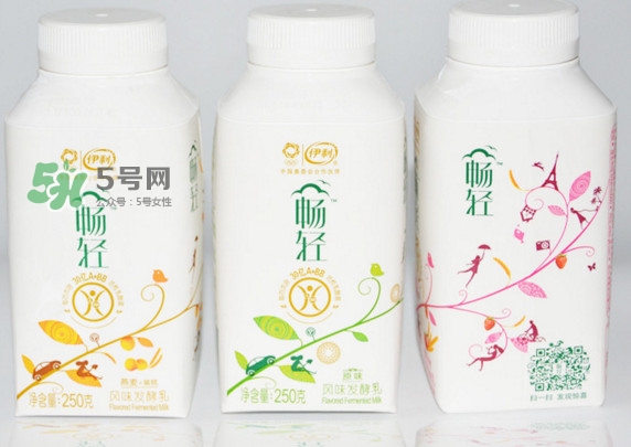  冠益乳和暢輕哪個好？冠益乳好還是暢輕好