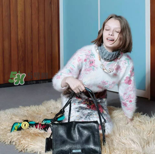 prada etiquette手袋尺寸多大？prada etiquette尺寸有幾種？