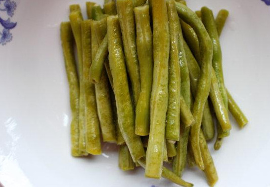 酸豇豆炒什么好吃？酸豇豆可以炒什么