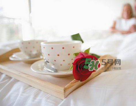 坐月子吃素應該吃什么？吃素坐月子怎么坐？