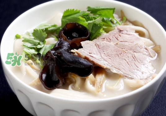 燴面是哪里的特產(chǎn)？燴面是酸性還是堿性