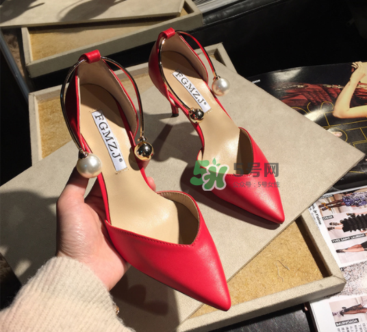 閏六月給老婆買什么？閏六月為什么要給老婆買紅鞋？