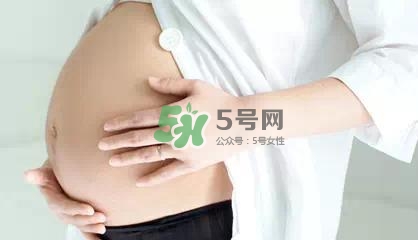 孕期肚皮癢是怎么回事？妊娠紋癢怎么辦？