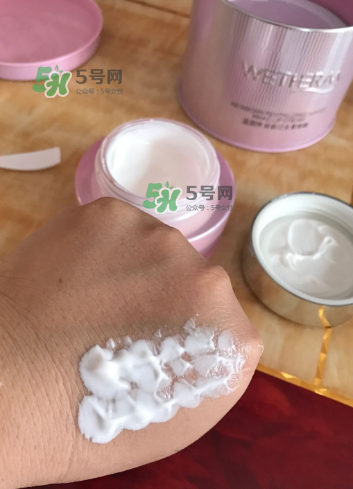 溫碧泉素顏霜好用嗎？溫碧泉素顏霜多少錢？