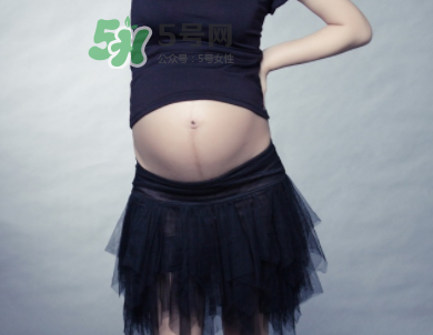 頭胎有妊娠線二胎沒(méi)有是因?yàn)閷殞毿詣e不一樣嗎？