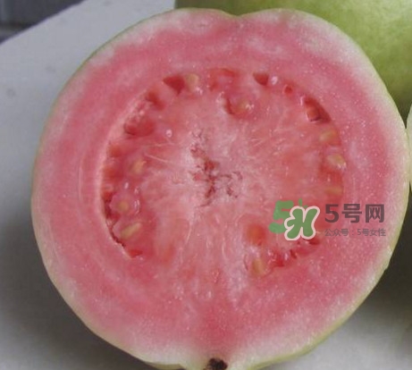 芭樂(lè)中間的籽可以吃嗎？芭樂(lè)榨汁籽要去嗎