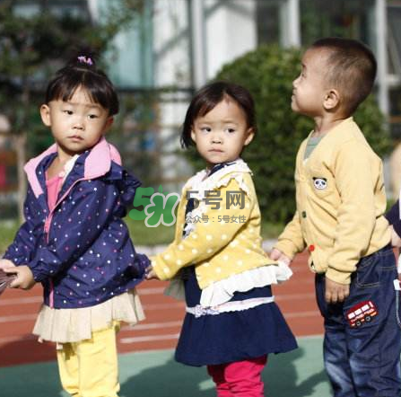 上幼兒園前應(yīng)該學(xué)會什么？上幼兒園前要學(xué)會什么？