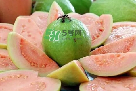 芭樂要削皮嗎？吃芭樂有什么好處？
