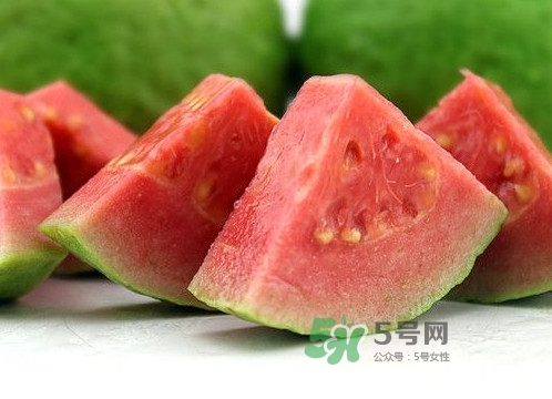 芭樂(lè)中間的籽可以吃嗎？芭樂(lè)榨汁籽要去嗎