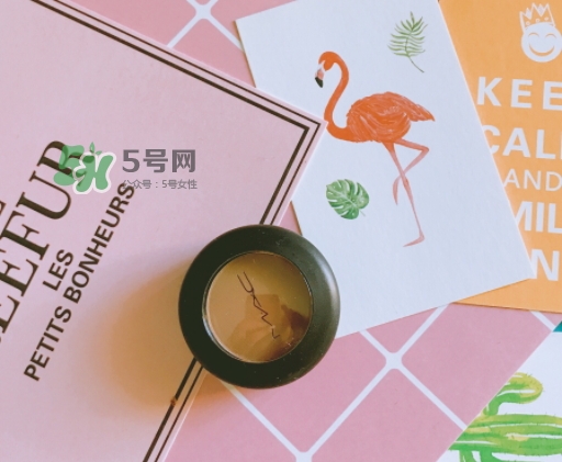 mac焦點(diǎn)小眼影怎么樣？mac時(shí)尚焦點(diǎn)小眼影好用嗎