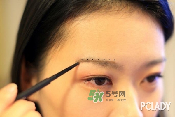 mac眉筆怎么用？mac魅可眉筆怎么削