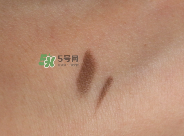 mac眉筆怎么轉(zhuǎn)？mac眉筆轉(zhuǎn)不出來(lái)?