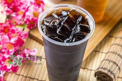 仙草凍是什么？仙草粉怎么煮成仙草凍
