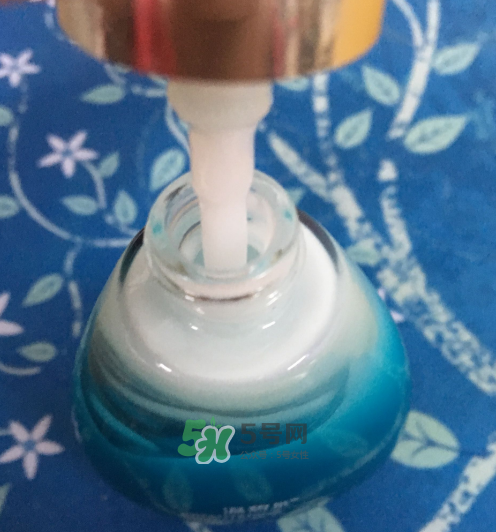 溫碧泉明星復(fù)合水精華怎么用？溫碧泉明星復(fù)合水精華用法