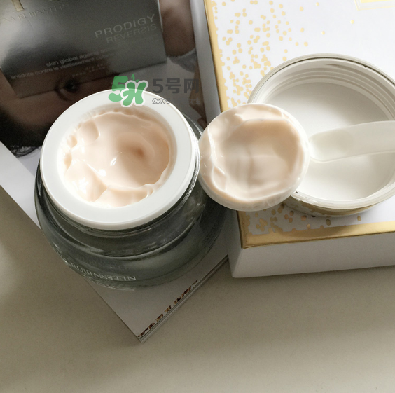 赫蓮娜至美溯顏菁華霜好用嗎？赫蓮娜至美溯顏菁華霜怎么樣？