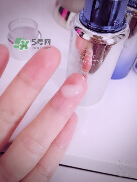axxzia曉姿眼部精華怎么樣？曉姿眼部精華怎么用