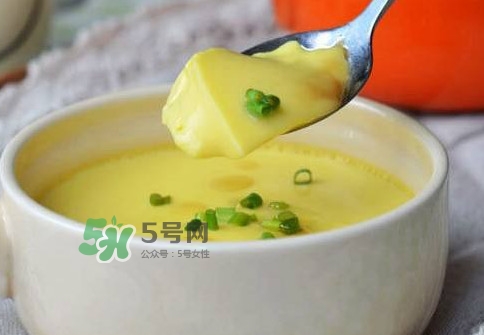 蒸雞蛋是冷水上鍋蒸嗎？蒸雞蛋是用冷水還是熱水？
