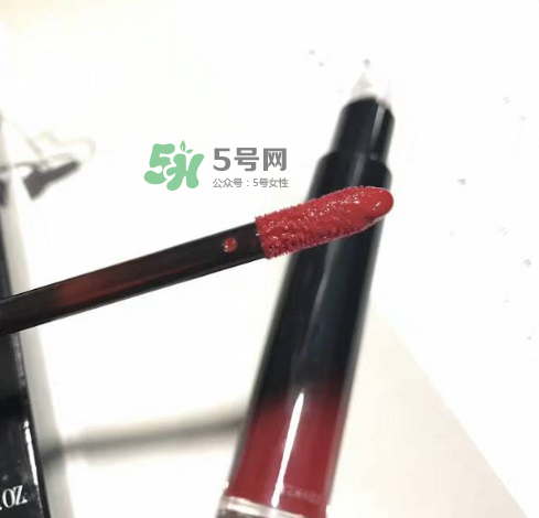 阿瑪尼黑管401多少錢？阿瑪尼黑管唇釉401專柜價(jià)格
