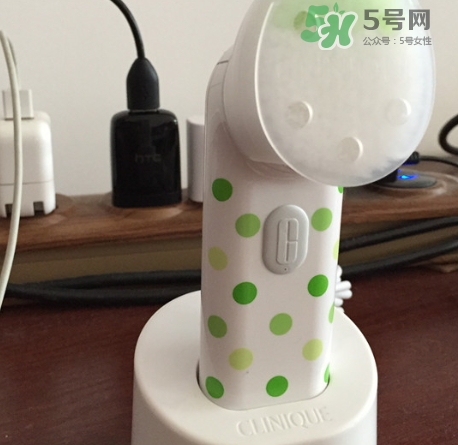 倩碧聲波潔面儀怎么充電？倩碧潔面儀充電燈不亮