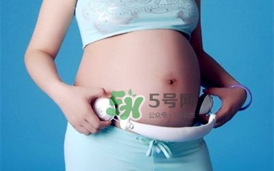 音樂胎教是媽媽聽還是放在肚子上？胎教音樂有哪些？