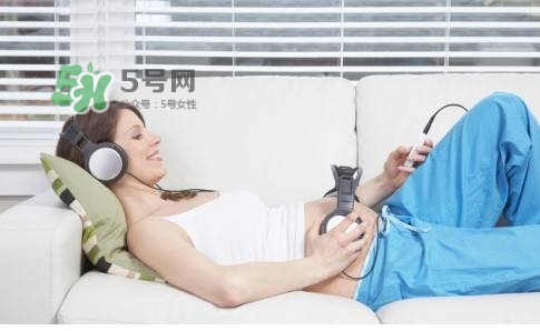 胎教可以聽流行歌曲嗎？如何判斷寶寶喜歡什么類型的胎教音樂