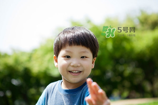 3個月寶寶每天睡覺十多個小時(shí)正常嗎