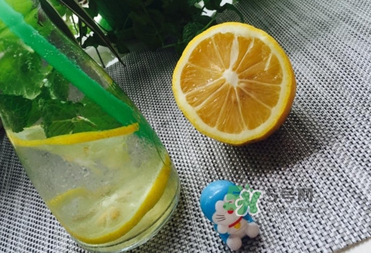 蘇打水有什么作用？喝蘇打水有什么好處