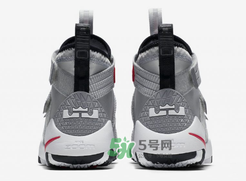 nike lebron soldier 11 silver bullet銀灰配色什么時(shí)候發(fā)售？