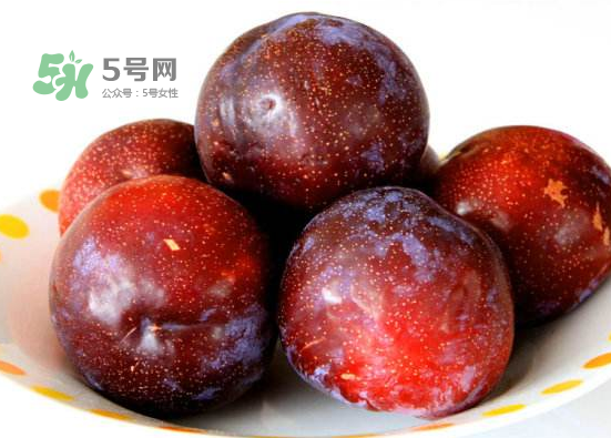 黑布林可以和葡萄一起吃嗎？黑布林和葡萄一起吃好嗎？
