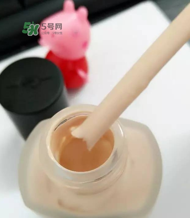 玫珂菲水粉霜怎么樣？玫珂菲全新雙用水粉霜好用嗎？