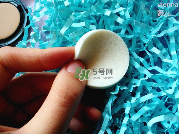 Bobbi Brown芭比波朗粉凝霜怎么樣？芭比波朗無(wú)感持妝粉凝霜好用嗎？